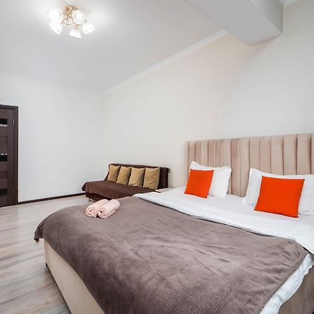 Appartments " Zhetysu-4" Almaty Exterior photo